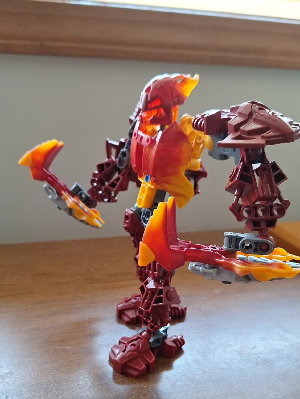 Bionicles Malum, Super Hot Gladiator, Exiled, Powerful #8979 Legos - Picture 3 of 5